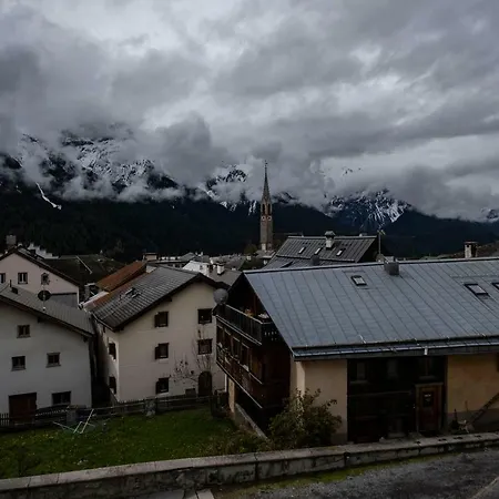 Chasa Archas Apartment